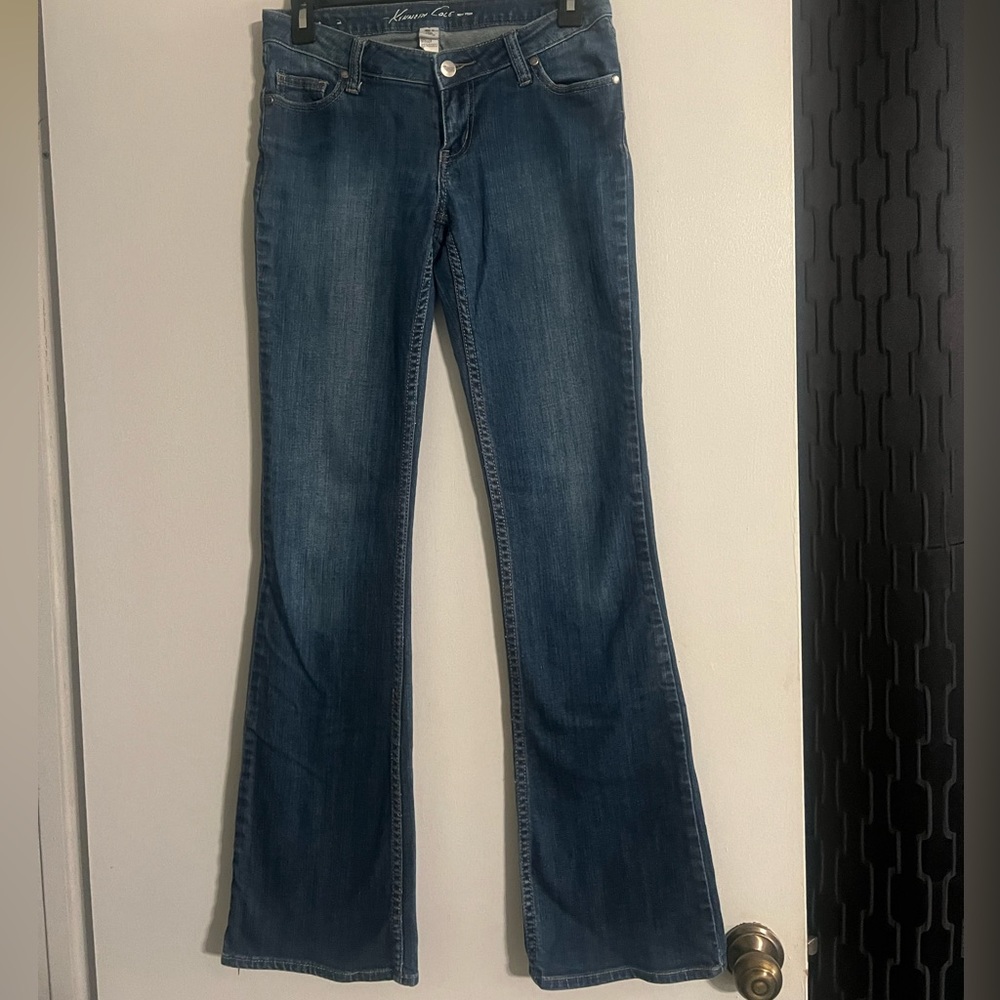 Discontinued- Big Star boot cut jeans 27Long